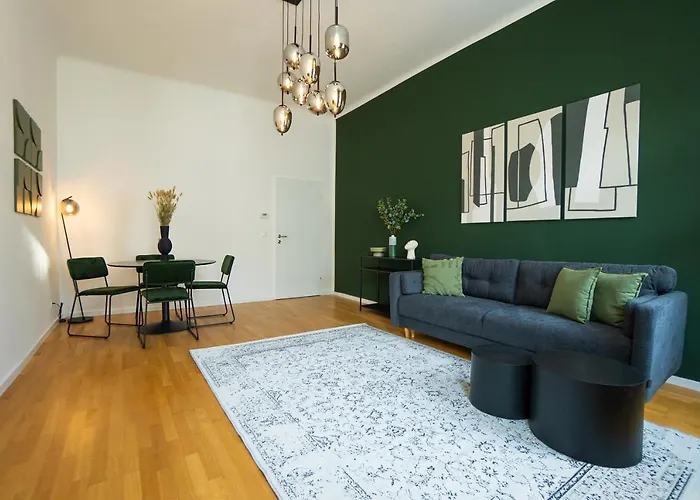 Brand-New Apartment With A Breathtaking Design Located Right Near Belvedere Castle, 15 Minutes From City Centre