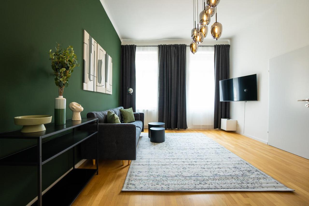 Brand-new With A Breathtaking Design Located Right Near Belvedere Castle, 15 Minutes From Centre