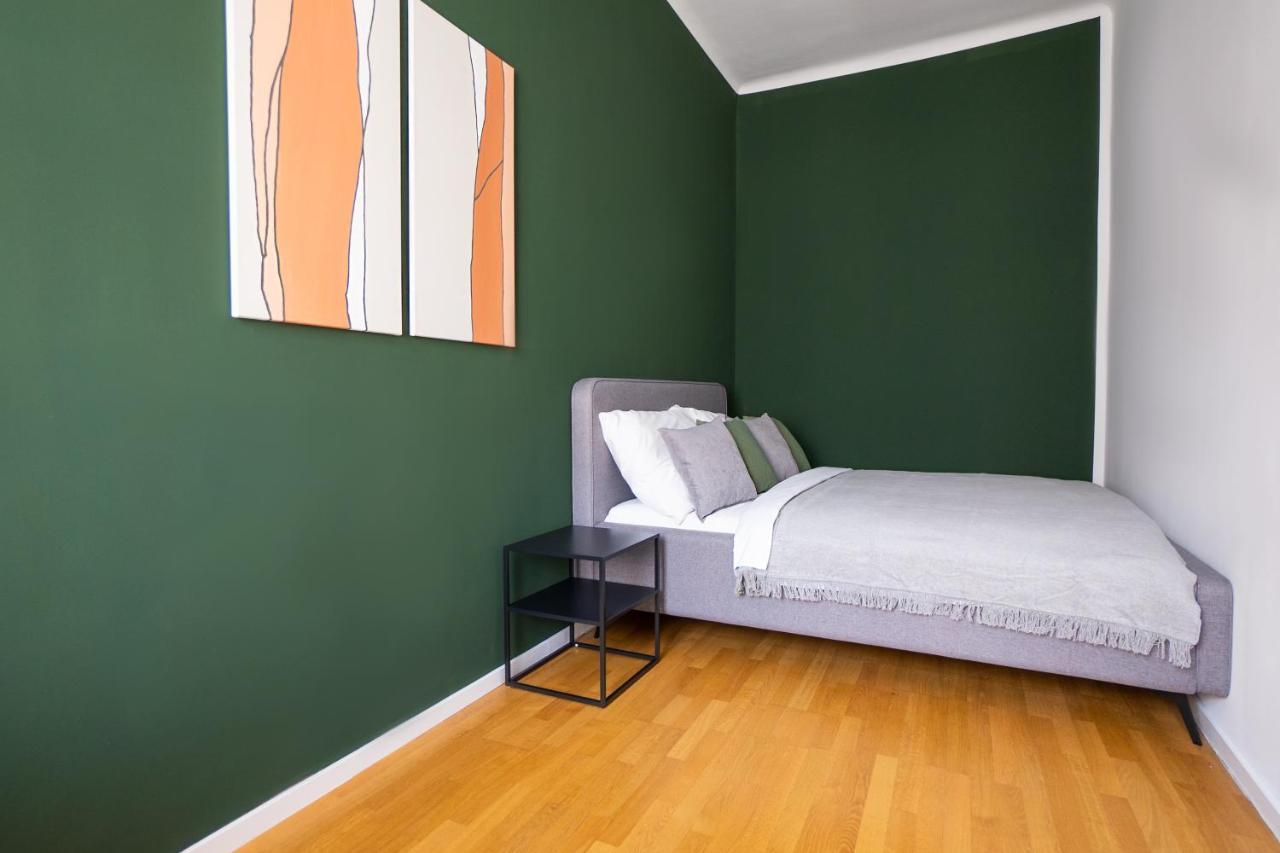 Brand-new With A Breathtaking Design Located Right Near Belvedere Castle, 15 Minutes From Centre * Vienna